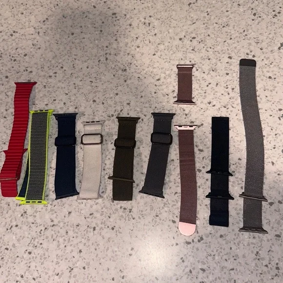 Apple Watch - Picture 1 of 1